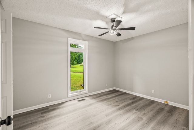 1005 Primrose Dr, Greenbrier, TN 37073