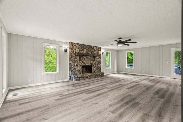 1005 Primrose Dr, Greenbrier, TN 37073