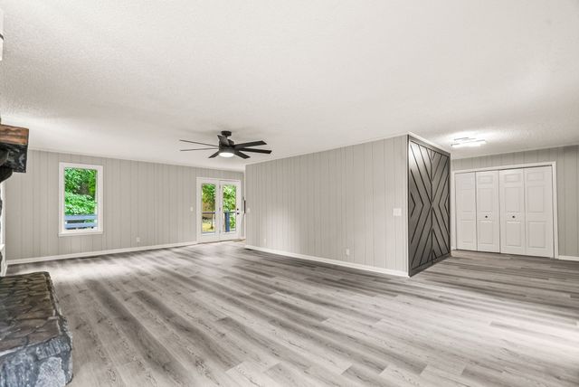 1005 Primrose Dr, Greenbrier, TN 37073