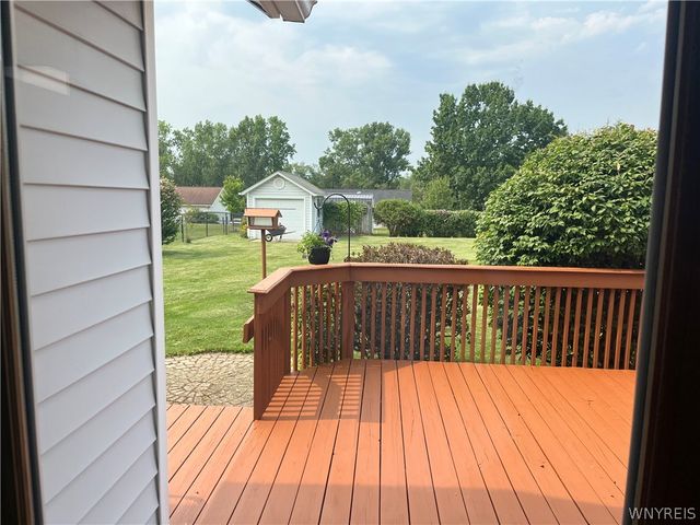 6621 North Canal Road, Lockport Town, NY 14094