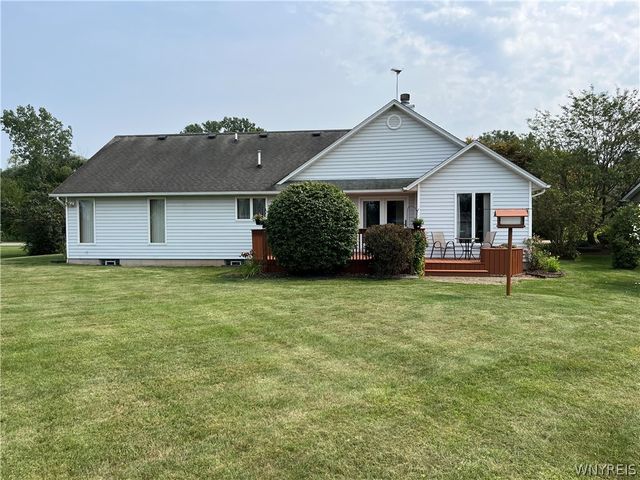6621 North Canal Road, Lockport Town, NY 14094
