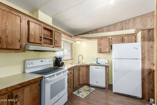 245 S 56th Street 107, Mesa, AZ 85206