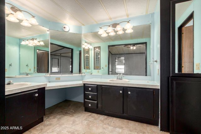 245 S 56th Street 107, Mesa, AZ 85206