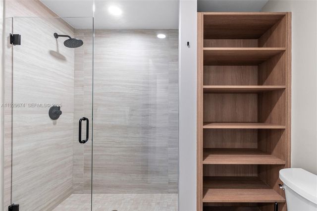 580 72nd St 711, Miami Beach, FL 33141