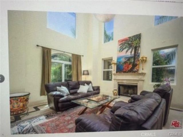 5717 MELVIN Avenue, Tarzana, CA 91356