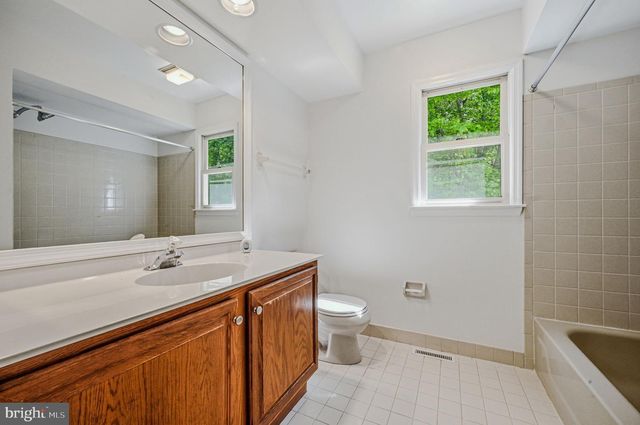 395 ST. REGIS DR, Newark, DE 19711