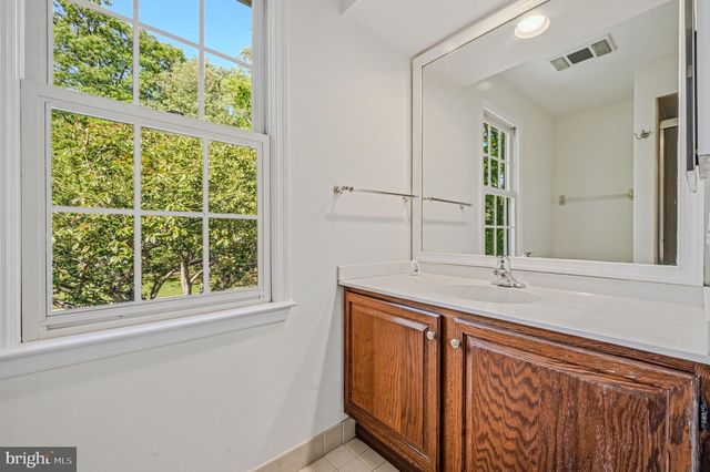395 ST. REGIS DR, Newark, DE 19711