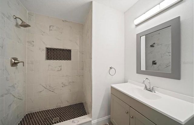 7013 SALINAS COURT, Tampa, FL 33634