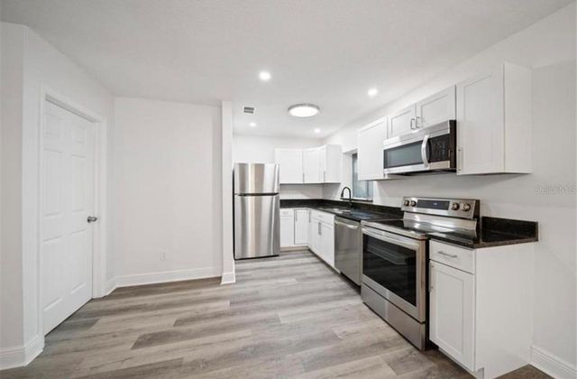 7013 SALINAS COURT, Tampa, FL 33634