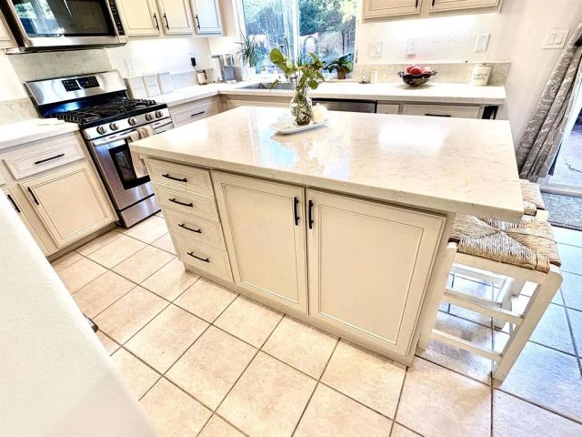 2879 Bear Valley Rd., Chula Vista, CA 91915