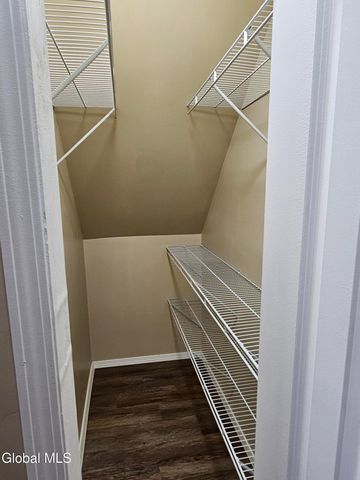 2402 Ave B Extension, Schenectady, NY 12308