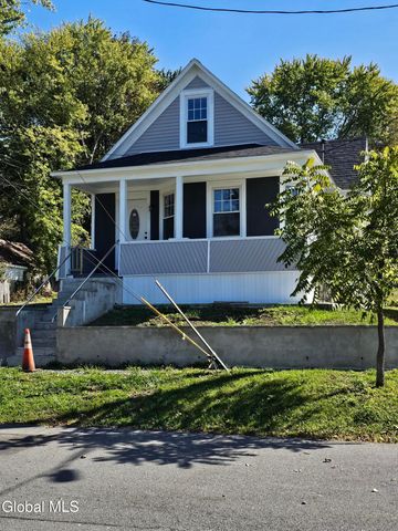 2402 Ave B Extension, Schenectady, NY 12308