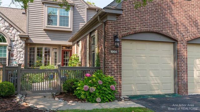 1964 Boulder Drive, Ann Arbor, MI 48104