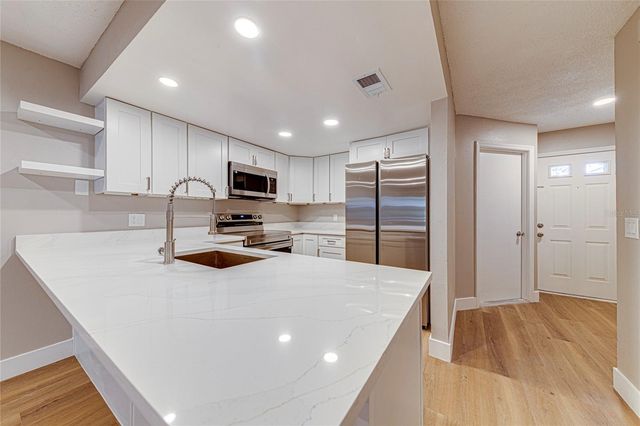 5210 LAZY OAKS DRIVE 5210, Winter Park, FL 32792