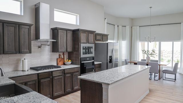 3869 Surmise Street, El Paso, TX 79938