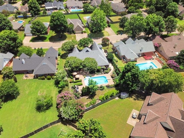 9668 LEEWARD SLOPES DR, Lakeland, TN 38002