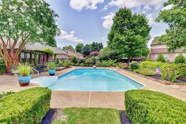 9668 LEEWARD SLOPES DR, Lakeland, TN 38002