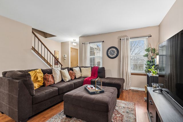 404 Ballard Drive, Algonquin, IL 60102