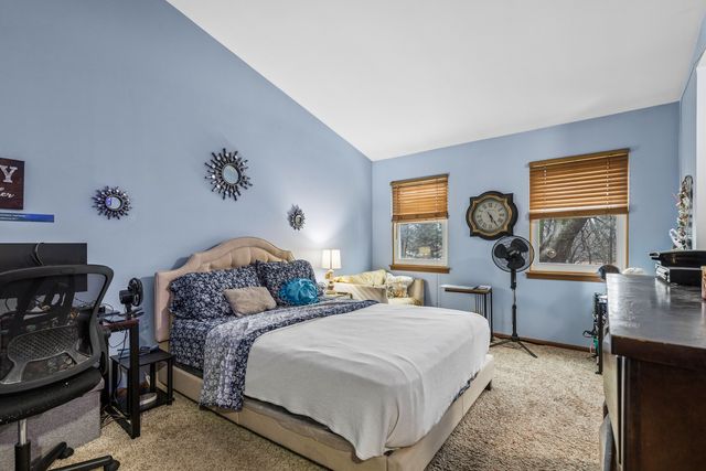 404 Ballard Drive, Algonquin, IL 60102