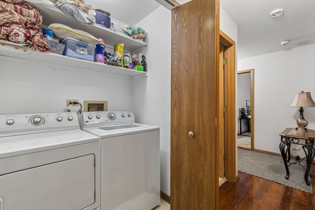 404 Ballard Drive, Algonquin, IL 60102