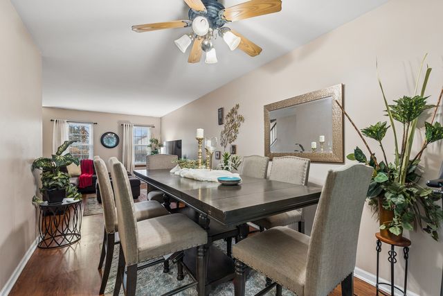 404 Ballard Drive, Algonquin, IL 60102