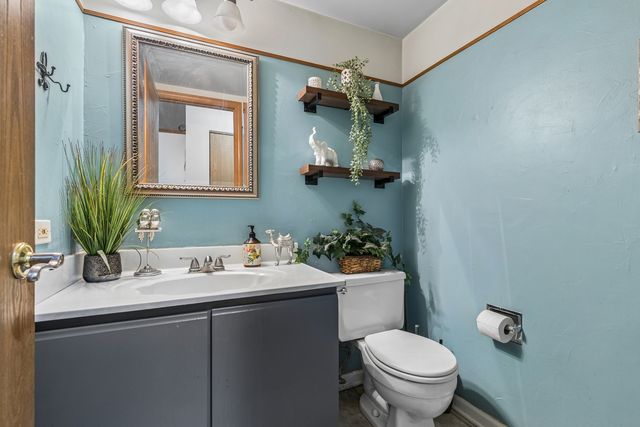 404 Ballard Drive, Algonquin, IL 60102