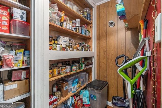 2545 Rockbridge Road NW, Conyers, GA 30012