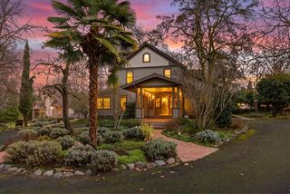 668 N Main Street, Ashland, OR 97520