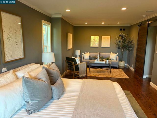 1825 Saint Andrews Dr, Moraga, CA 94556