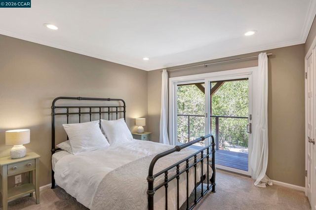 1825 Saint Andrews Dr, Moraga, CA 94556