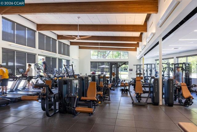 1825 Saint Andrews Dr, Moraga, CA 94556