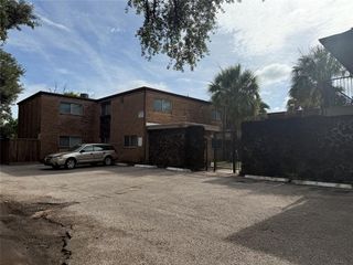 1530 Heights Boulevard 2, Houston, TX 77008