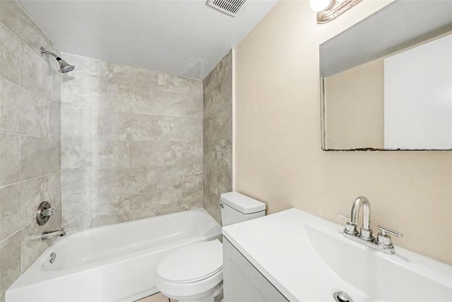 14319 HANGING MOSS CIRCLE 101, Tampa, FL 33613