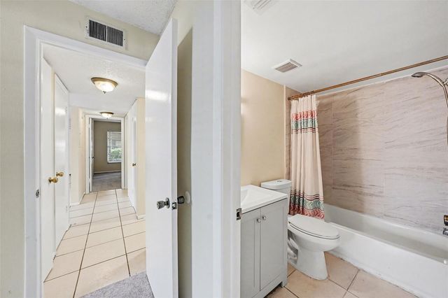 14319 HANGING MOSS CIRCLE 101, Tampa, FL 33613