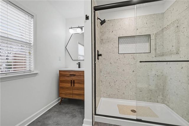 7525 Eaton Street, Prairie Village, KS 66208