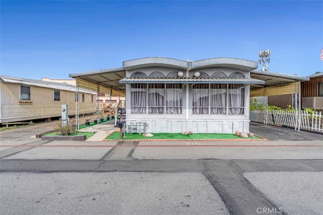 1045 N Azusa Avenue 215, Covina, CA 91722