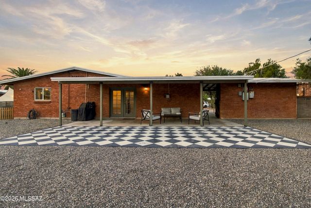 5238 E 4th Street, Tucson, AZ 85711