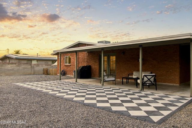 5238 E 4th Street, Tucson, AZ 85711