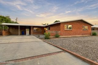 5238 E 4th Street, Tucson, AZ 85711
