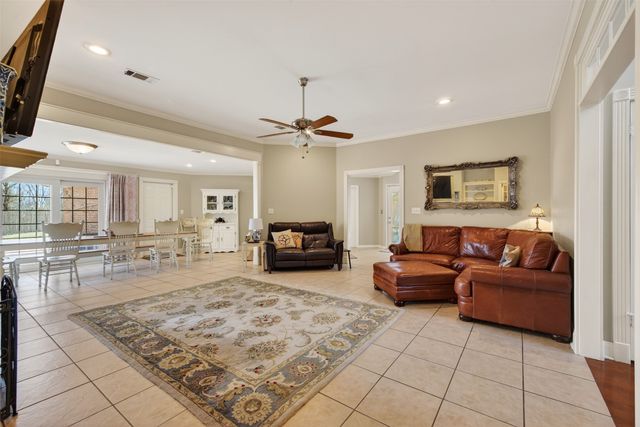 1212 Chopin Drive, Bossier City, LA 71112