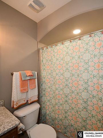 2549 N 187Th Avenue, Elkhorn, NE 68022