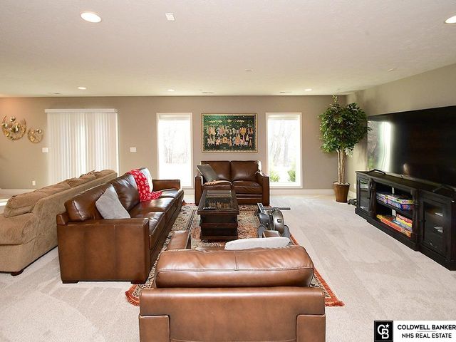2549 N 187Th Avenue, Elkhorn, NE 68022
