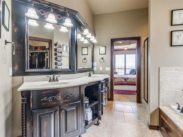 1113 Kelsi Drive, Moore, OK 73160