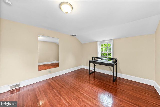 819 SOUTH AVE, Secane, PA 19018