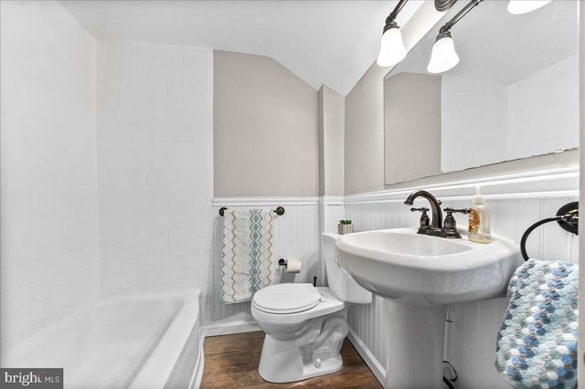 819 SOUTH AVE, Secane, PA 19018