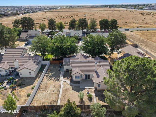 44111 Acacia Street, Lancaster, CA 93535