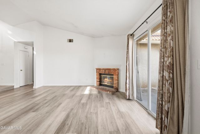 44111 Acacia Street, Lancaster, CA 93535
