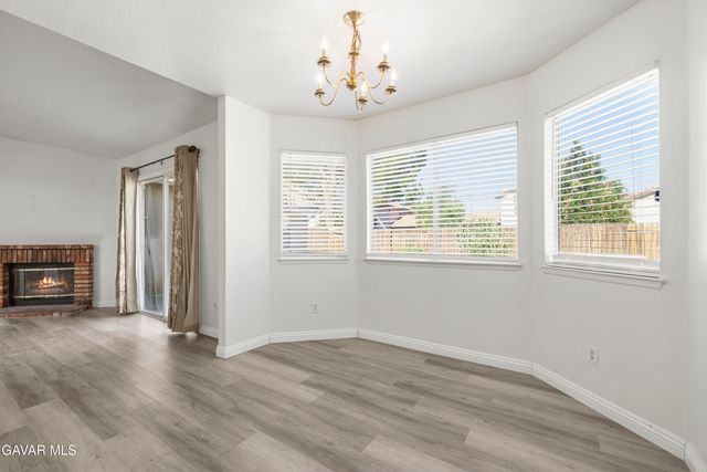 44111 Acacia Street, Lancaster, CA 93535