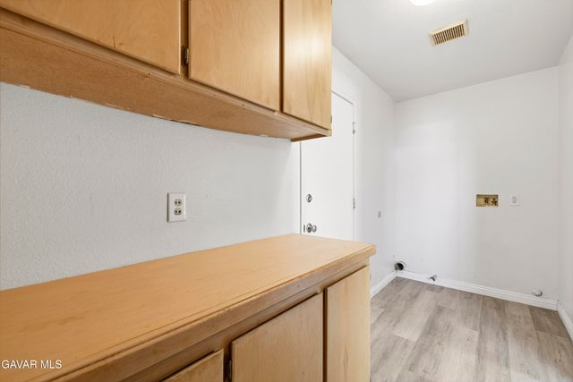 44111 Acacia Street, Lancaster, CA 93535