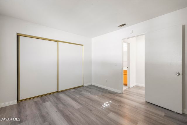 44111 Acacia Street, Lancaster, CA 93535